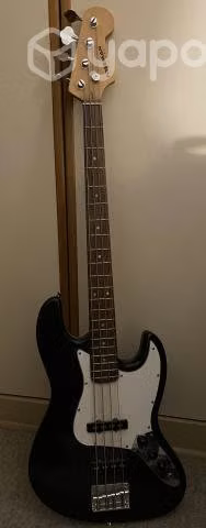 Bajo de 4 cuerdas Freeman