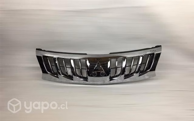 Máscara Mitsubishi l