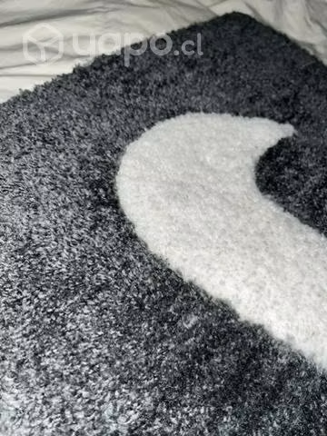 Alfombra Tufting Nike - Imagen 2
