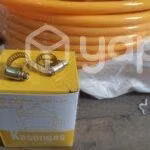 Regulador de valvula de gas con manguera y abrazad