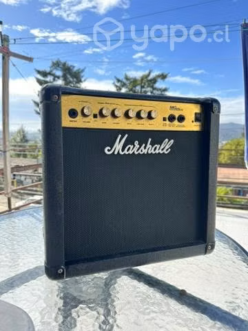 Amplificador Marshall mg15CD