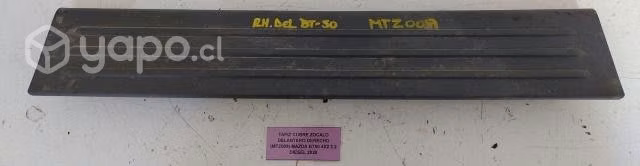 Tapiz Cubre Zócalo Delantero Derecho (MTZ009) Mazd