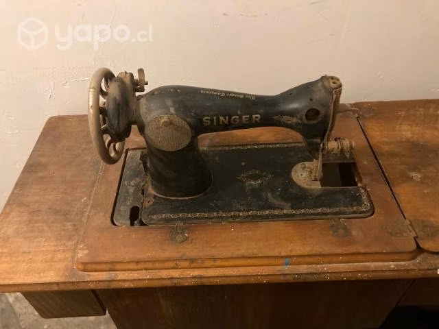 Máquina de coser singer antigua