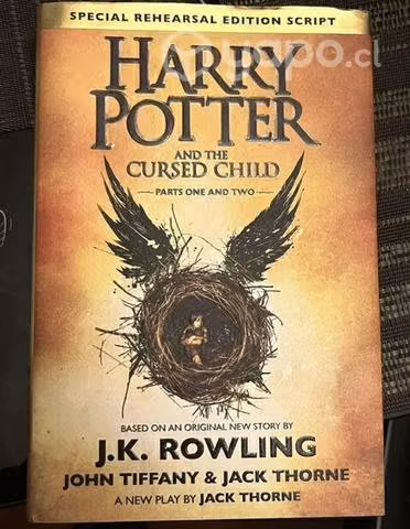 Libro Harry Potter and the Cursed Child en inglés