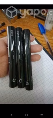 Delineador líquido punta plumón