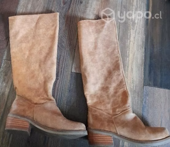 Bota de cuero