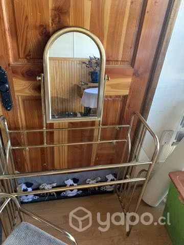 Tocador (mueble) con espejo