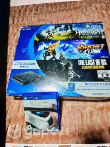 Play 4 una manilla origenal y un juego