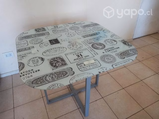 Mesa de vidrio usada