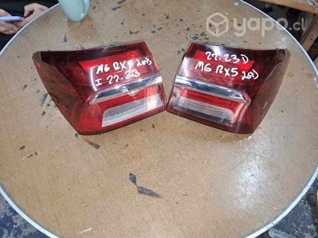 Focos trasero izquierdo y derecho mg Rx5