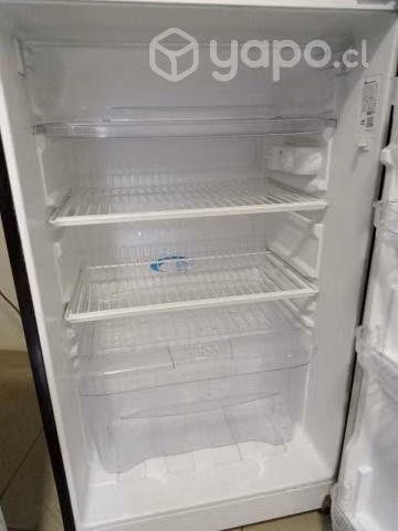 Refrigerador marca MADEMSA