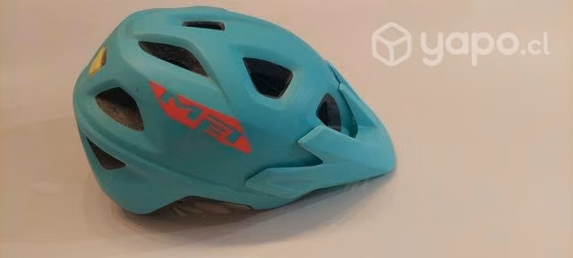 Casco MET light blue