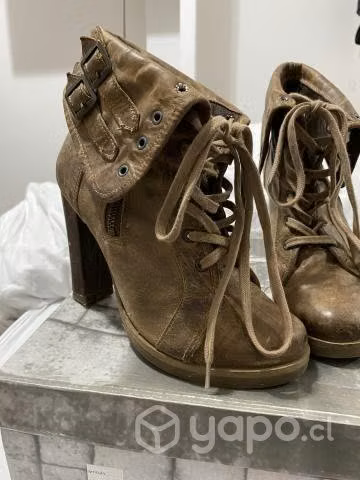 Tacones aldo 37,5 Botas de cuero 37