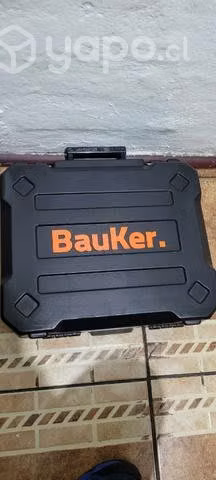 Taladro percutor bauker 18 volts
