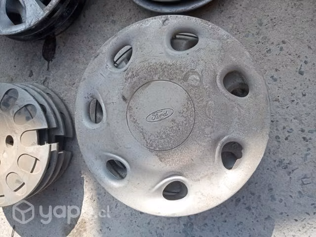 Ford tapa de ruedas originales escort americano