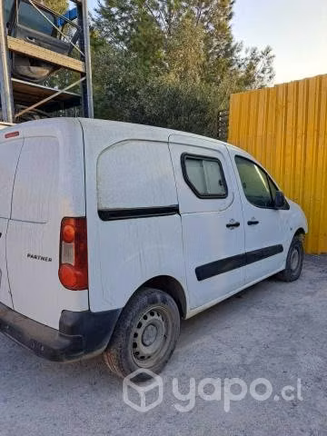 Foco trasero izquierdo peugeot partner 2012-2018 u