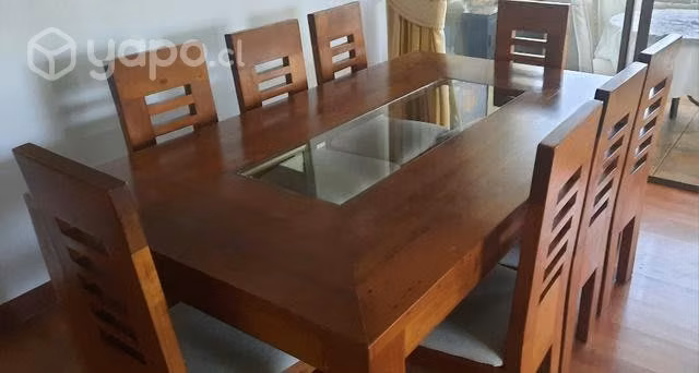 Comedor 100% Roble y Sillas Marca "Nativa"