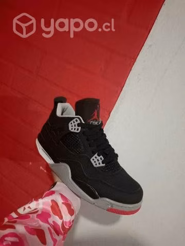 Jordan Retro 4 Bred Talla 42 - Imagen 2