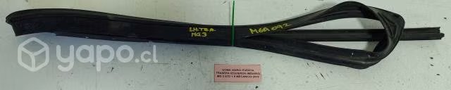 Goma Vidrio Puerta Trasera Izq MG 3 STD 2015