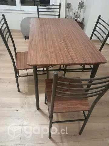 Comedor mas 4 sillas - Imagen 4