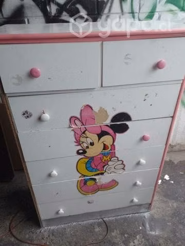 Cómoda Disney en buen estado con rieles - Imagen 2