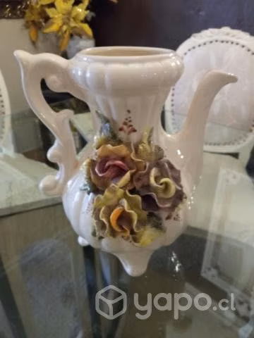 Linda tetera grande adorno o florero por su tamañ