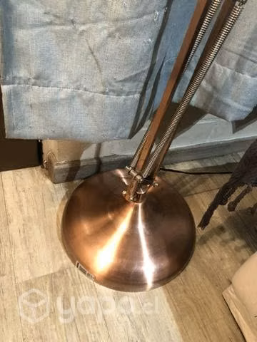 Lámpara de pie