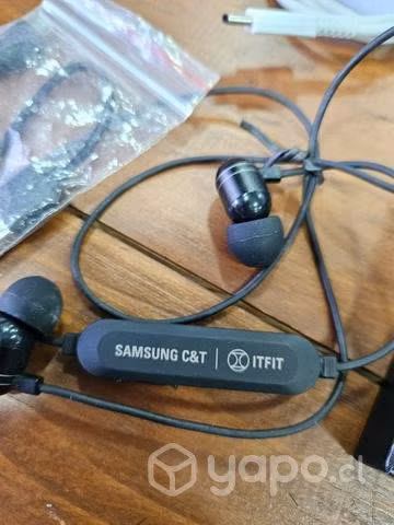 Samsung galaxy S21 5g 128gb + audífonos Bluetoot