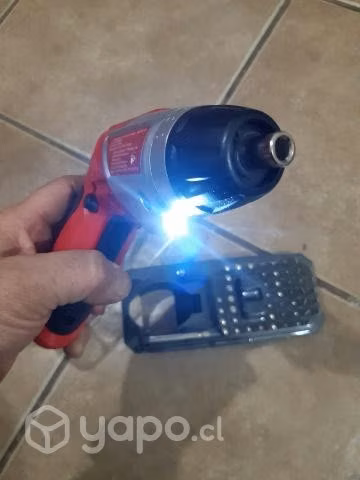 Atornillador inalambrico 3.6 volts nuevo con acces