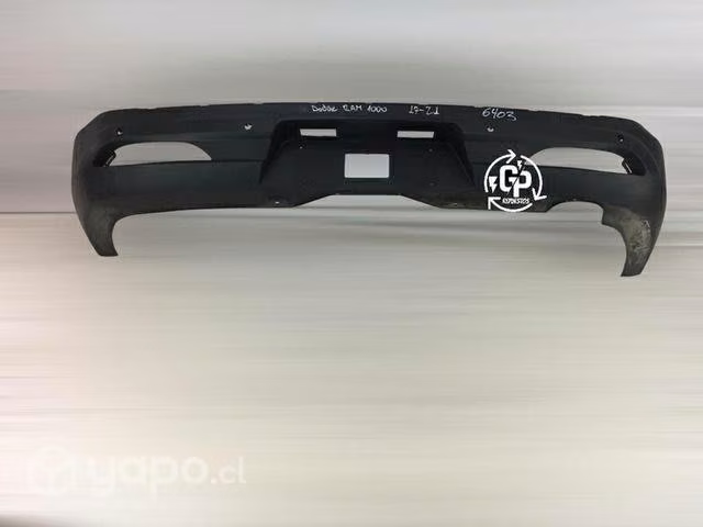 Parachoque trasero dodge ram 1000 2017-2021