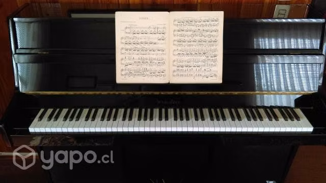 piano vertical