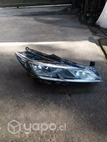 Optico derecho nissan kicks 2021-2022 original