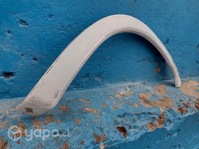 Moldura tras izq Chevrolet Corsa pickup 1998-2004 - Imagen 2
