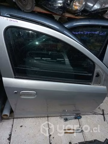 Puerta delantera derecha suzuki celerio 2013