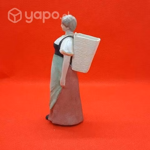 Figura mujer porcelana - Imagen 2