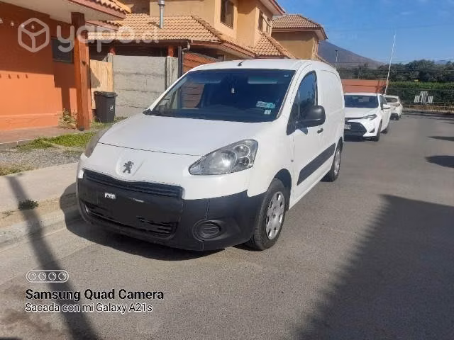 Furgon Parnert excelente estado motor 1.6 hdi