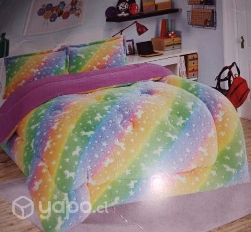 Plumón chiporro trae dos fundas para almohadas