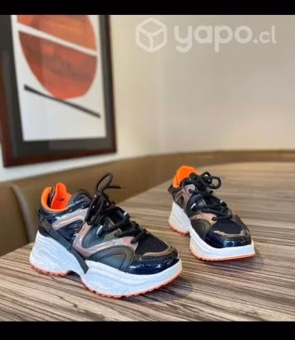 Zapatillas liquidando