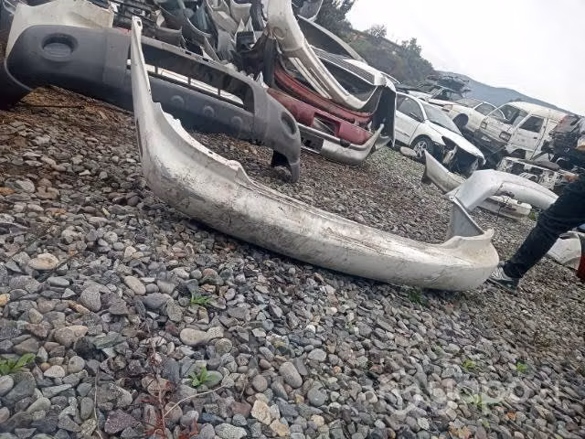 Honda accord 97 parachoque trasero completo