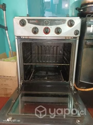 Cocina y tubo de gas