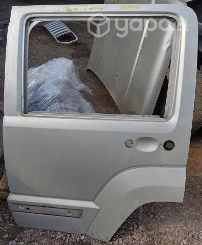 Puerta Trasera Izquierda (JCH015) Jeep Cherokee 3