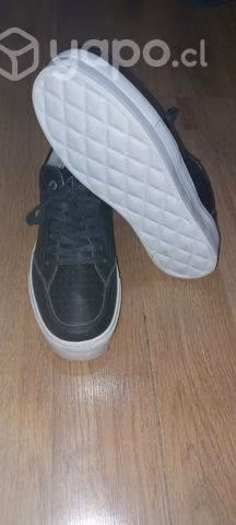 Zapatillas Americanino nuevas