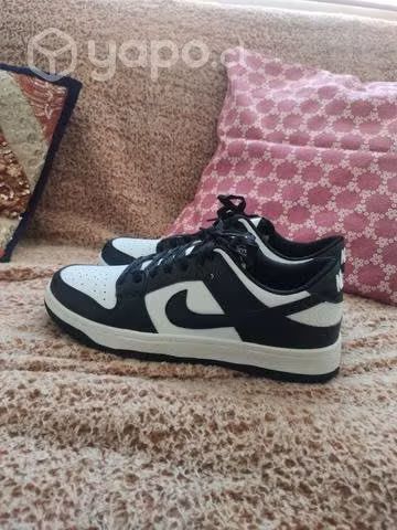 Zapatillas Nike Dunk Low talla 41,5