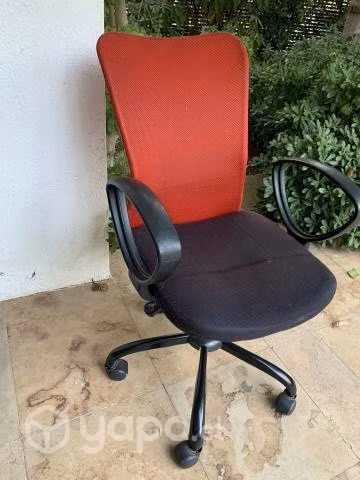 Silla de escritorio con altura regulable