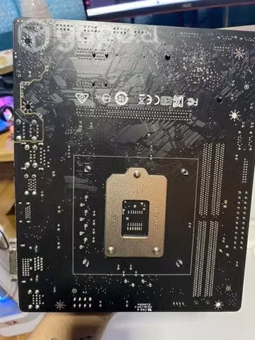 PLACA MADRE + PROCESADOR Intel core i3 9na gen - Imagen 5