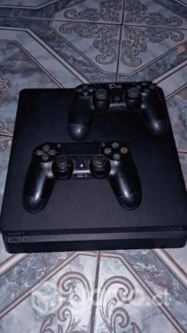 Play Station 4