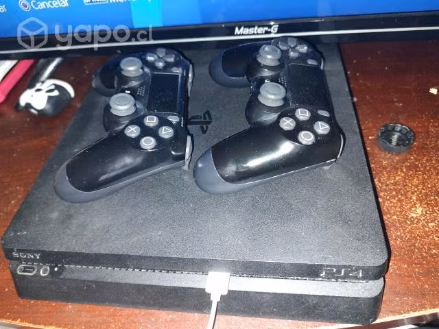 Play 4 Slim