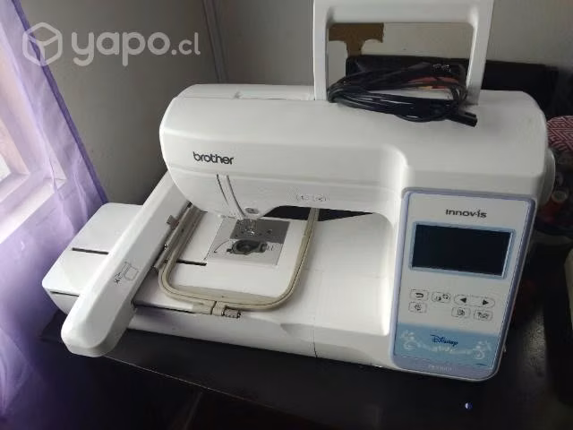 Vendo máquina bordadora por no uso