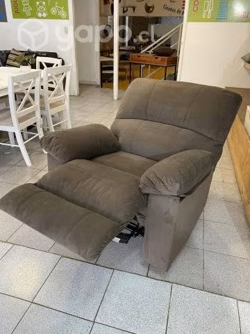 Bergere Fester Cafe