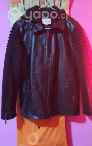 Chaqueta de hombre poco uso eco cuero